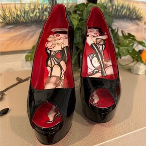 LIMITED EDITION!!! Christian Louboutin chick up Alta 150 pumps